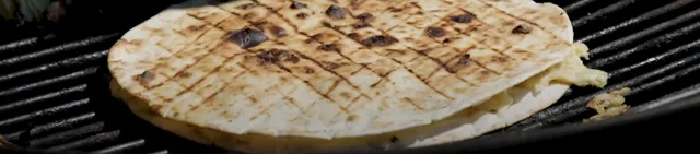 Quesadillas med kikärtsröra